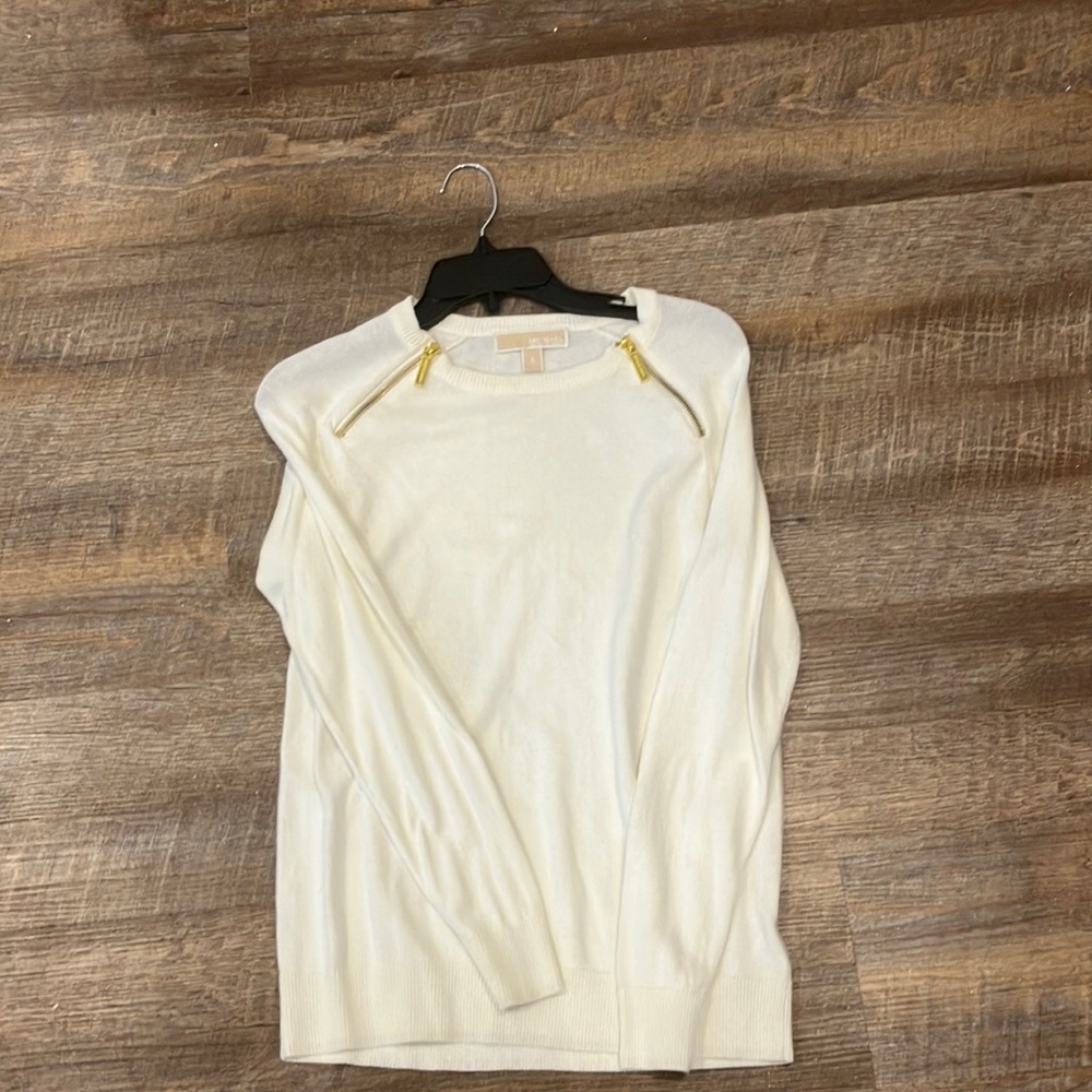 Michael Kors shirt, super super comfy VGUC!!!!